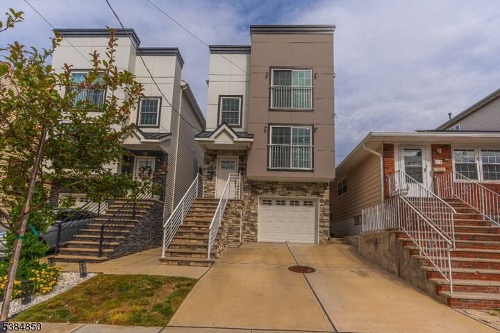221 Palmer St  Elizabeth City NJ 07202 photo