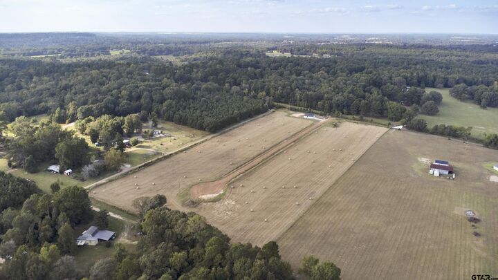 Property Photo:  843 Private Road 3168  TX 75645 