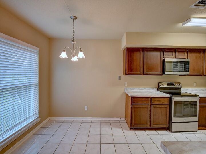 Property Photo:  6330 Creekbend Drive D  TX 77096 