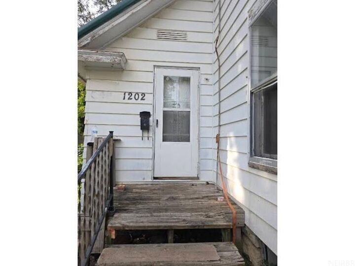 Property Photo:  264 Baltimore St Street  IA 50701 