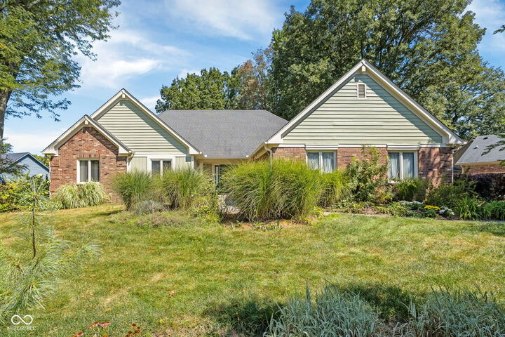 Property Photo:  6118 Deerwood Drive  IN 46143 