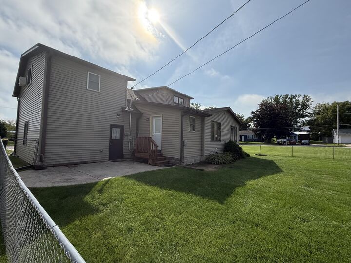 Property Photo:  813 Hickory St -  WI 53948 