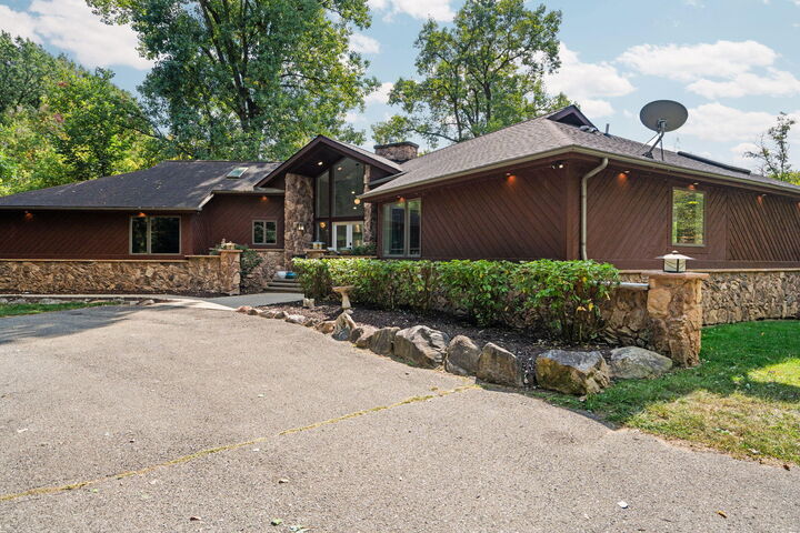 Property Photo:  13590 E Old US-12  MI 48118 