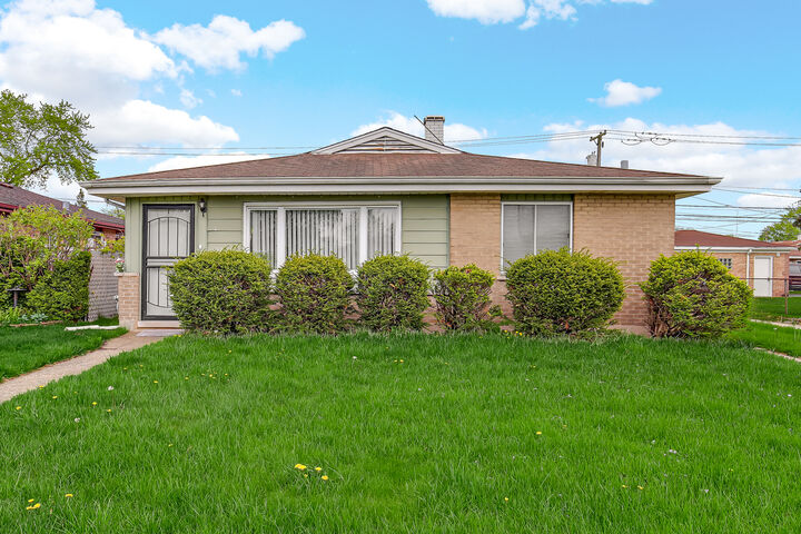 1383 Greenbay Avenue  Calumet City IL 60409 photo