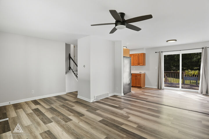 Property Photo: 910 Dawn Court IL 60115