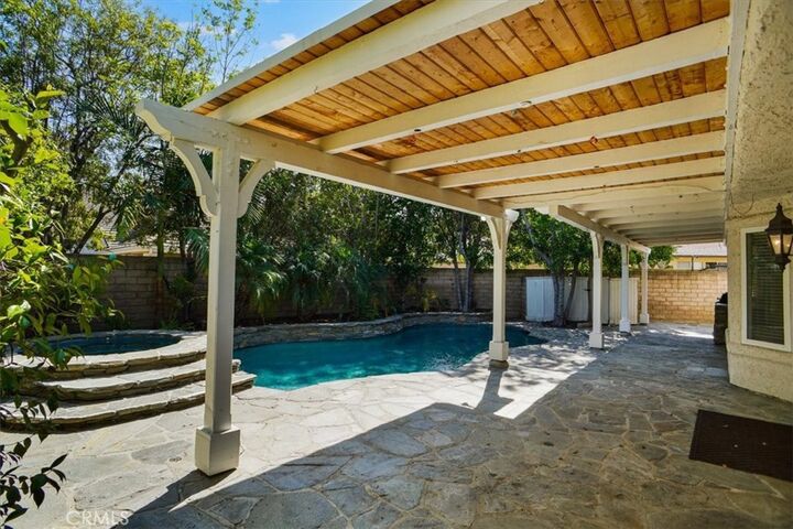 Property Photo:  5530 Buffwood Place  CA 91301 