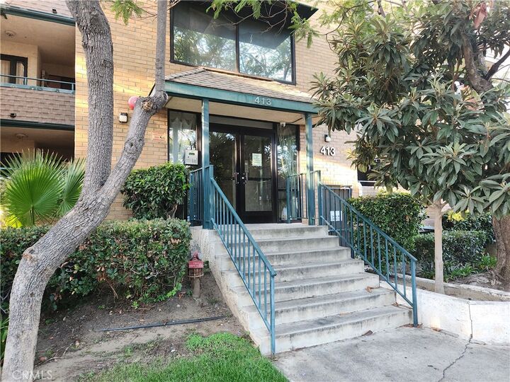 Property Photo:  413 Hawthorne 102  CA 91204 