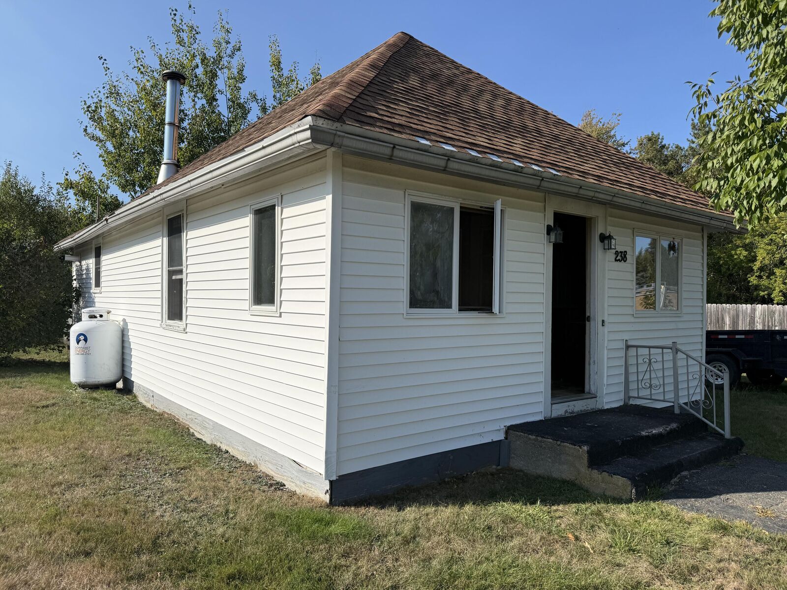 Property Photo:  238 Main Rd, So Road S  ME 04444 
