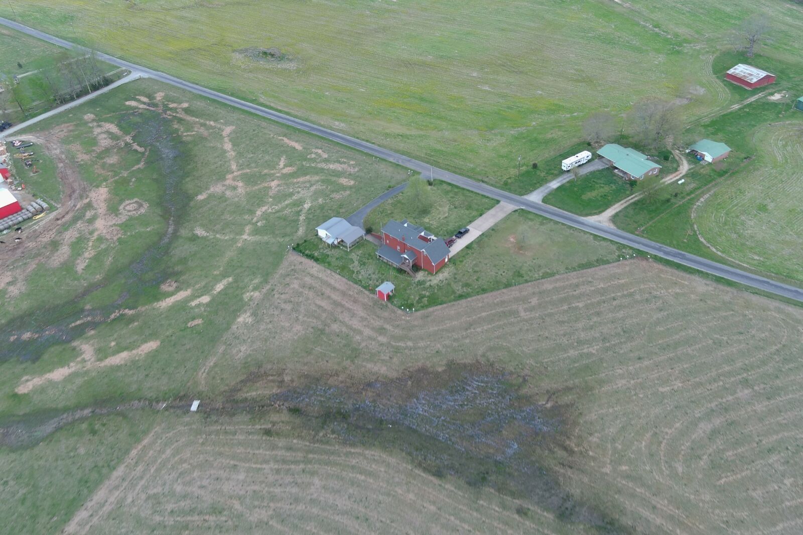 Property Photo: 3421 George Olive Rd TN 38463