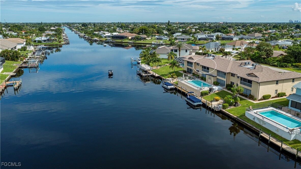 Property Photo:  3612 SE 12th Avenue 6  FL 33904 