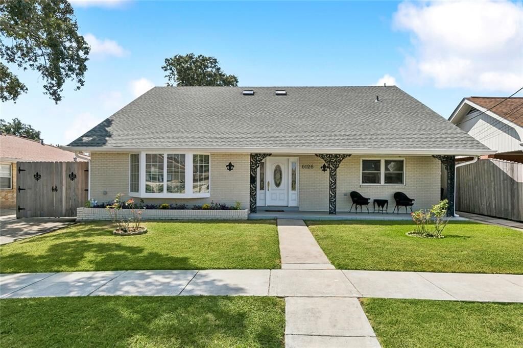Property Photo:  6126 Perlita Street  LA 70122 
