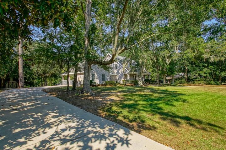 Property Photo: 160 W Pearl Drive LA 70461