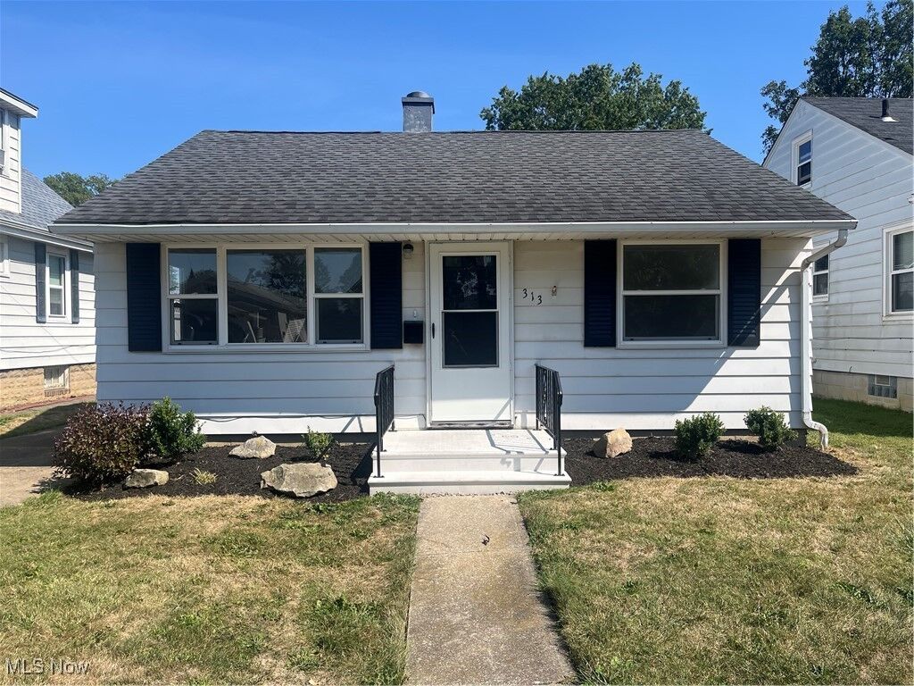 Property Photo: 313 Longford Avenue OH 44035