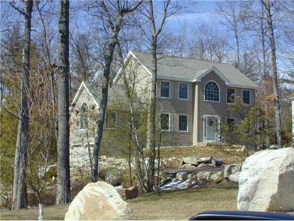 Property Photo:  7 Dove Road  NH 03106 