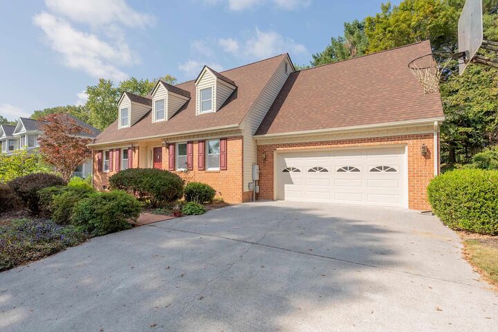 Property Photo: 6102 Albemarle Lane VA 24060