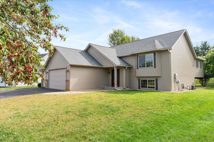 Property Photo:  2412 Somerset Knoll  WI 54016 