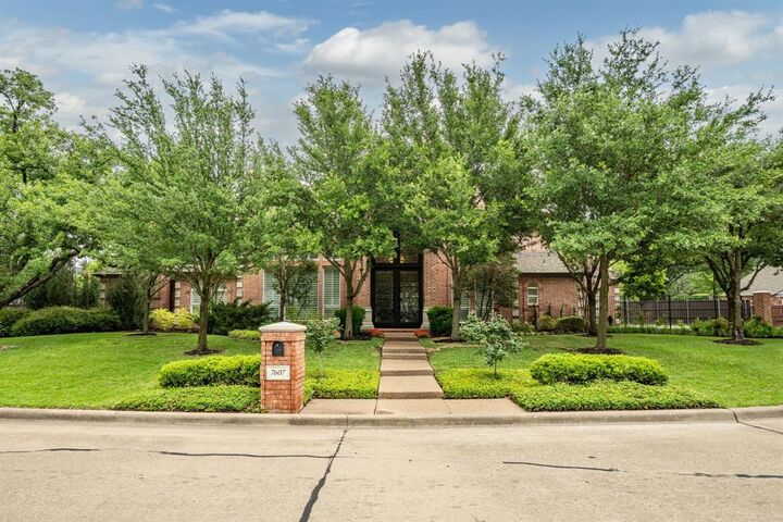 Property Photo:  7607 Monticello Parkway  TX 76034 