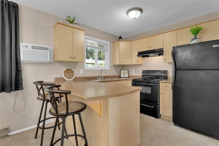 Property Photo:  588 McCurdy Road  BC V1X 2P5 