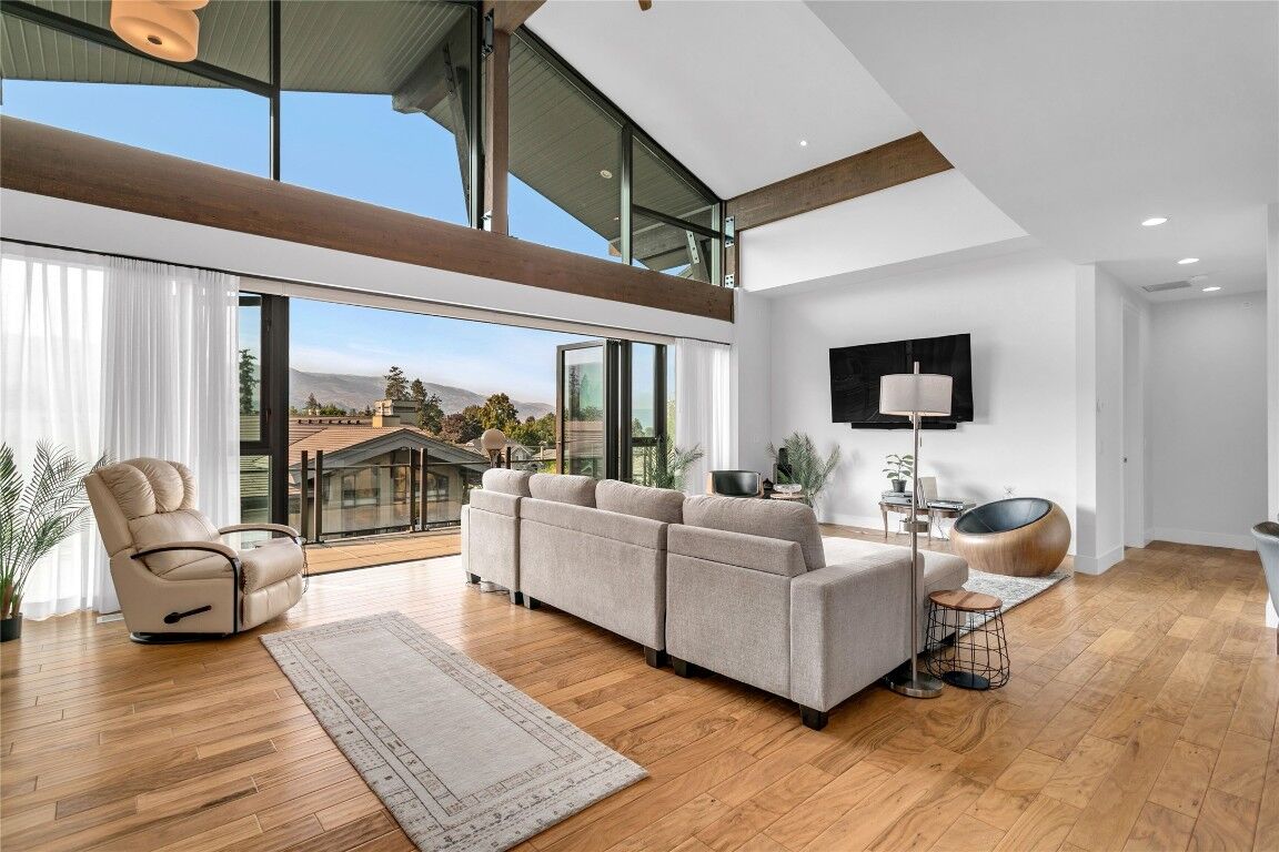 Property Photo: 580 Sarsons Road 407 BC V1W 5H5