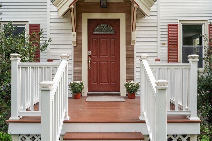 Property Photo:  9 French Ave  MA 01778 