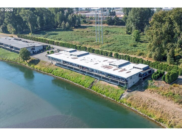 Property Photo:  743 Marine View Dr 8  WA 98632 
