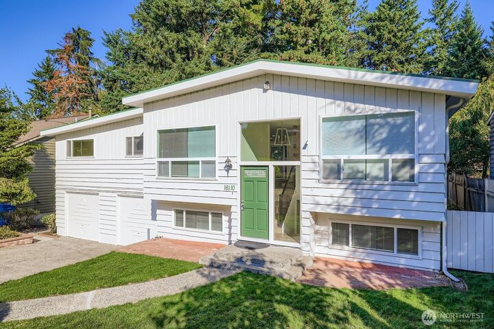 Property Photo:  16110  Evanston Ave N  WA 98133 