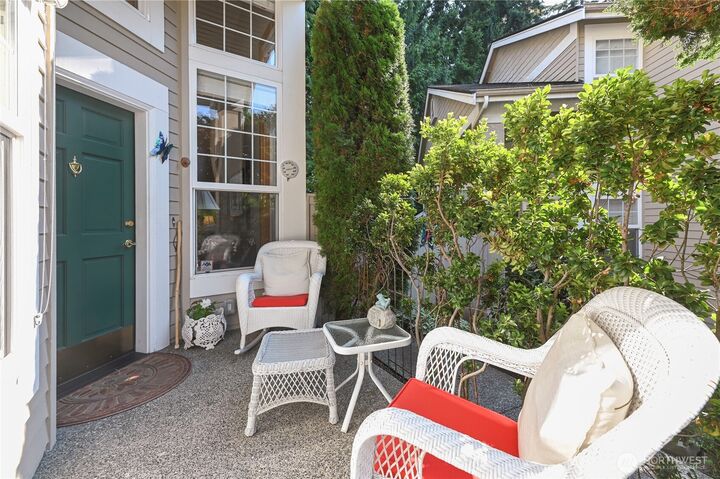 Property Photo:  1712  144th Place SE  WA 98012 