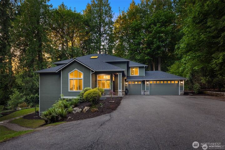 Property Photo: 17524 214th Avenue NE WA 98077