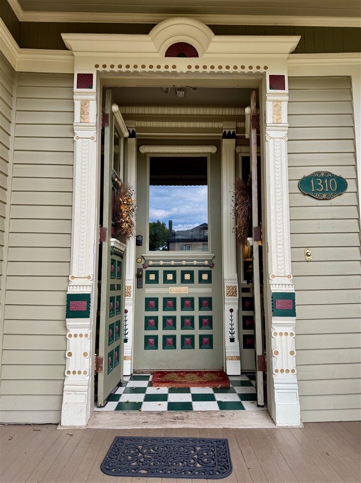 Property Photo:  1310 College Street  KY 42101 