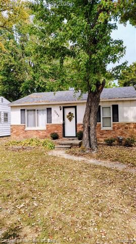 Property Photo:  7565 Ore Lake Road  MI 48116 