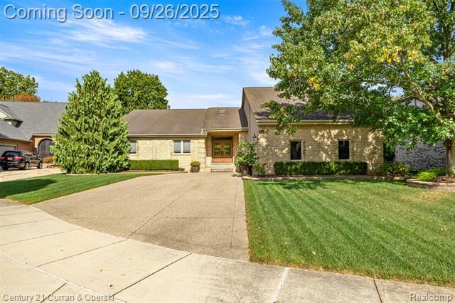 Property Photo: 42049 Farm Lane Court MI 48313