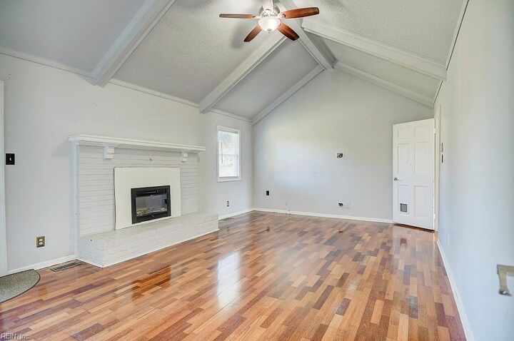 Property Photo: 200 Fillmore Pl VA 23325