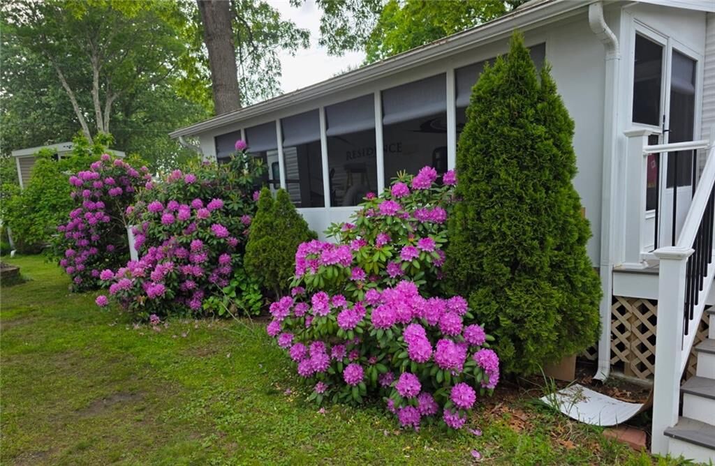 Property Photo:  118 Dunns Corner Road  RI 02891 