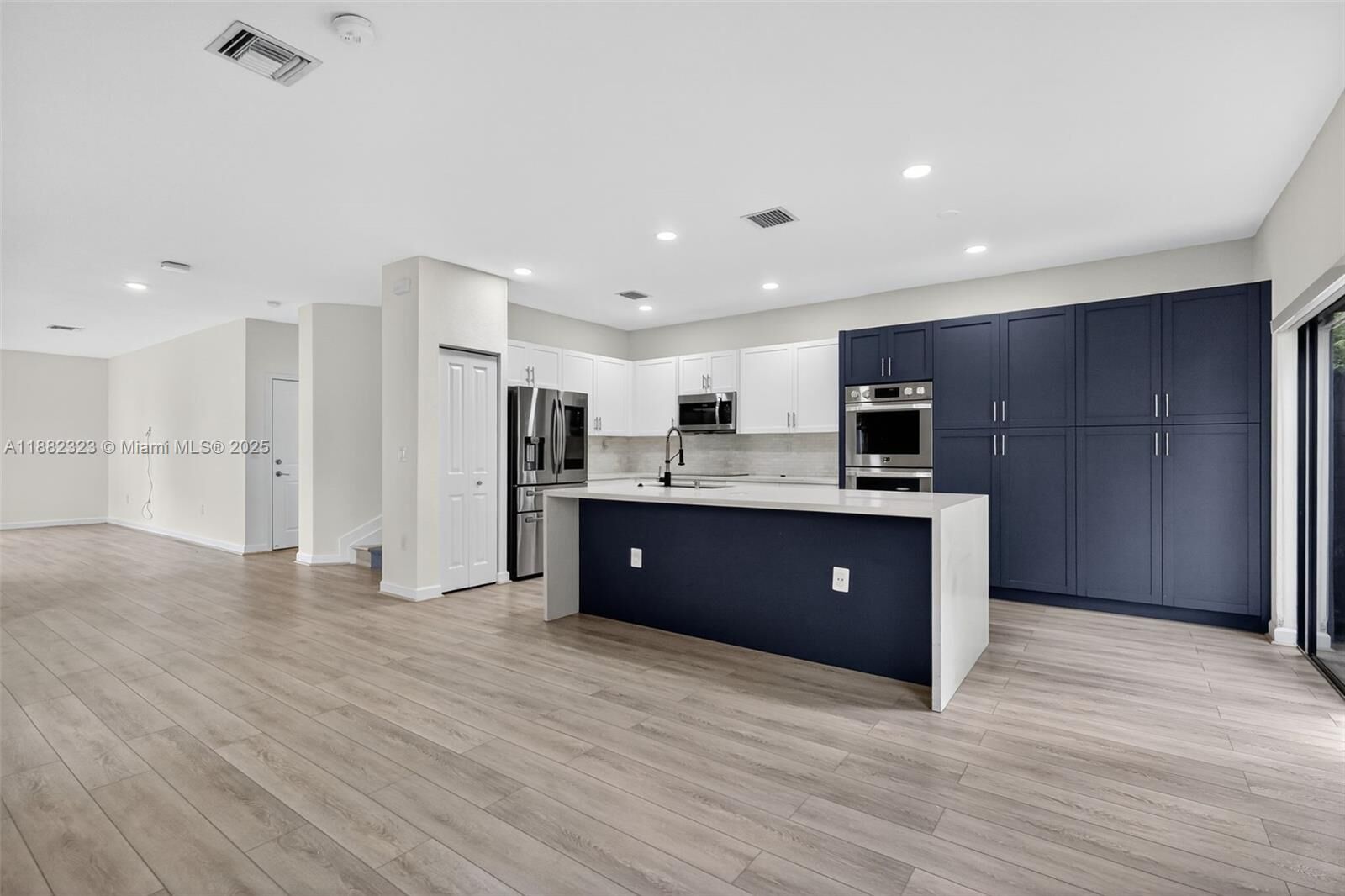 Property Photo:  21372 NE 2nd Ct  FL 33179 
