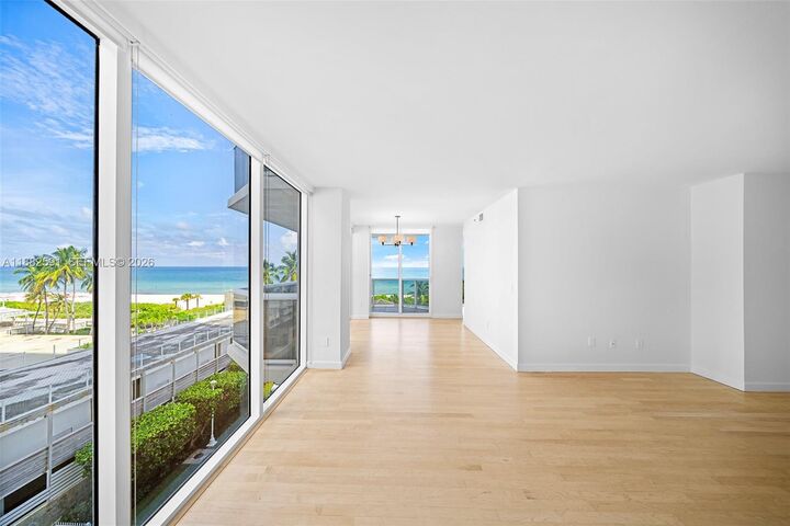 Property Photo:  4779 Collins Ave 501  FL 33140 