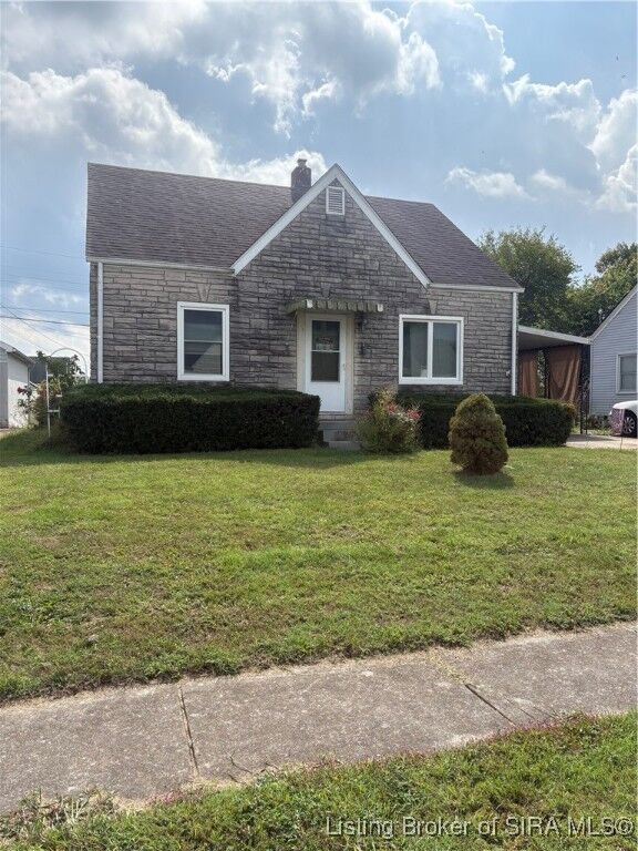 Property Photo: 524 Andalusia Avenue IN 47129