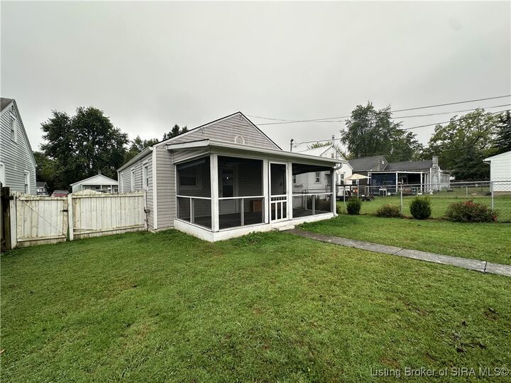 Property Photo: 714 Lincoln Street IN 47150
