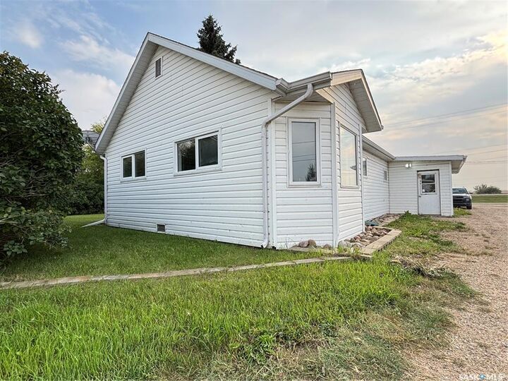Property Photo:  105 Main Street  SK S0M 1X0 