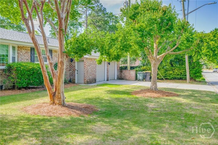 Property Photo:  1207 Bacon Park Drive  GA 31406 