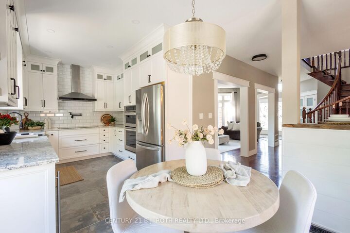 Photo de la propriété:  1359 Forest Street  ON L9S 1Z9 