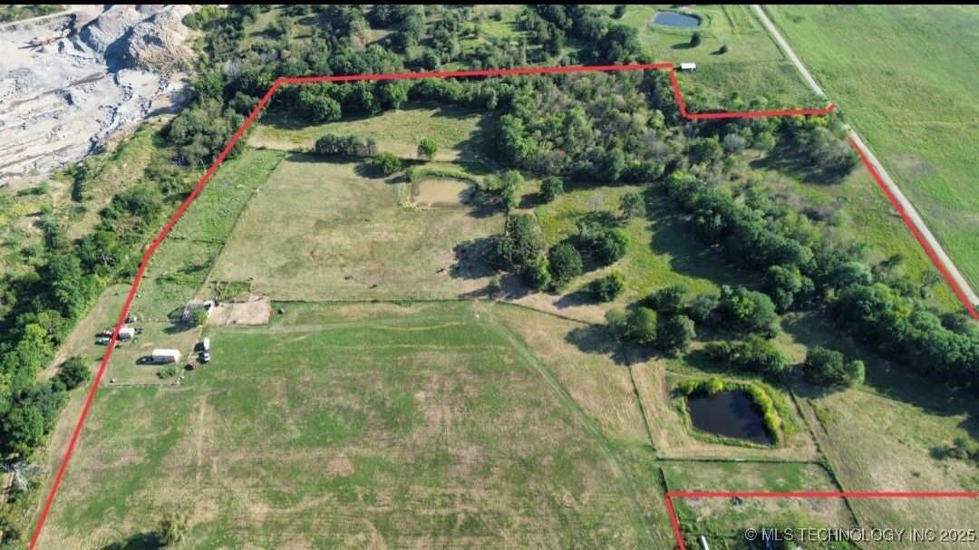 Property Photo: 20449 E Cass Road OK 74462