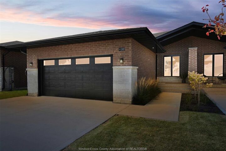 Property Photo:  592 Lily Mac Boulevard  ON N6E 3N7 