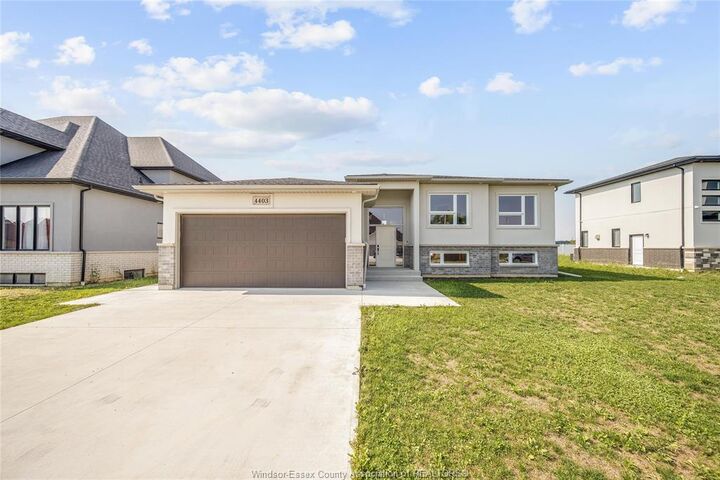 Property Photo:  4403 Belmont  ON N0P 1J0 