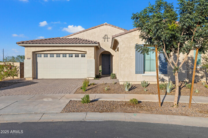 Property Photo: 5211 S Del Rancho -- AZ 85212