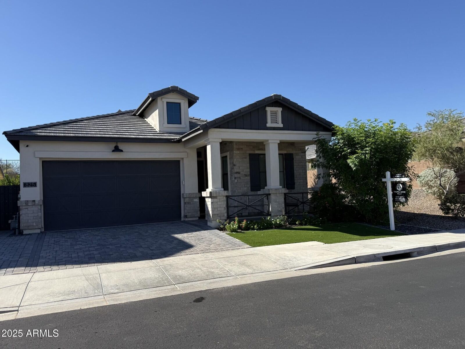 Property Photo: 825 E Ashurst Drive AZ 85048