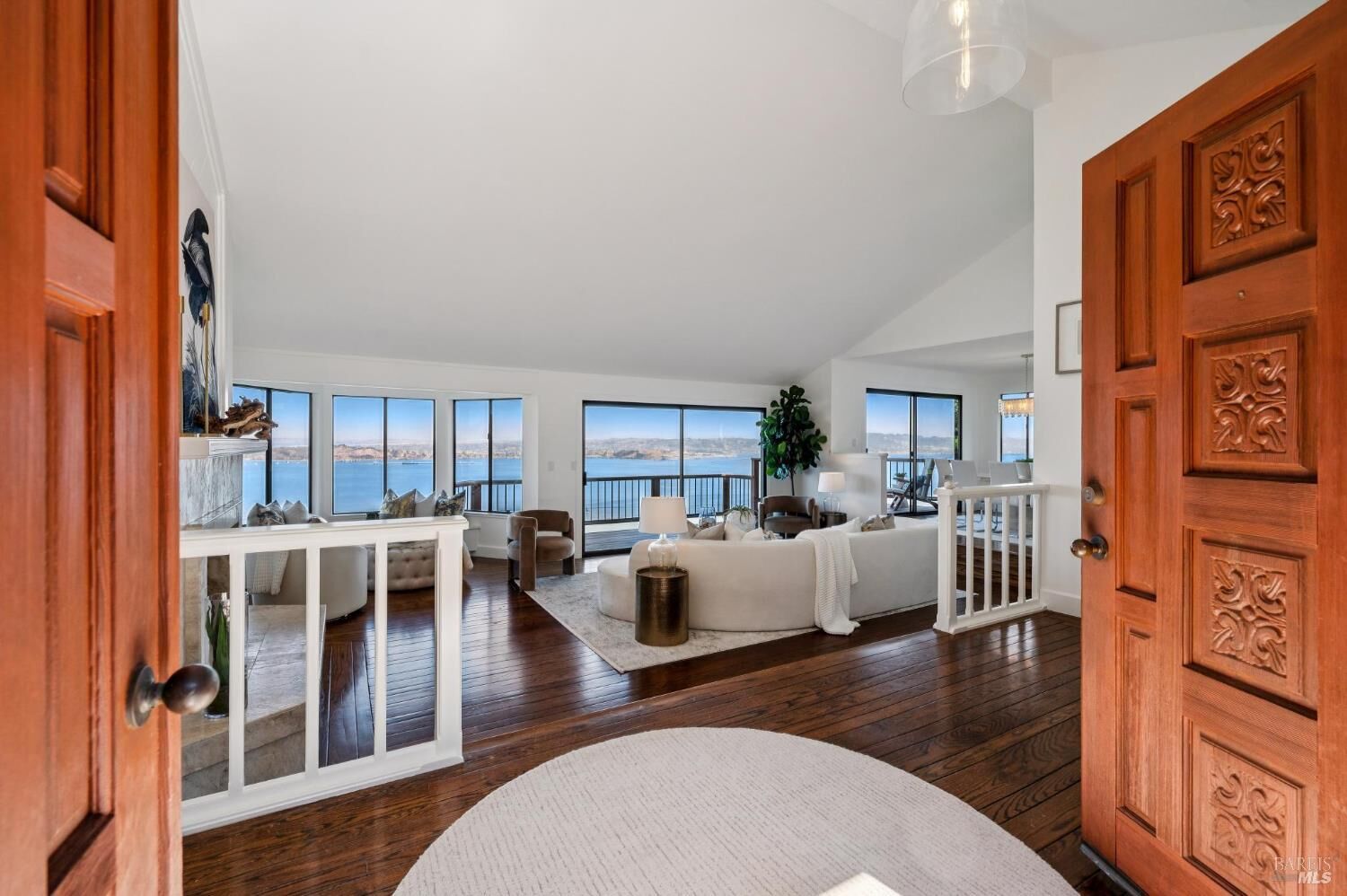 Property Photo: 2 Place Moulin CA 94920