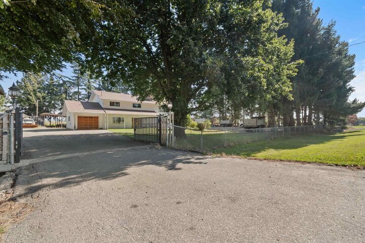 5460 Interprovincial Highway  Abbotsford BC V3G 2P6 photo