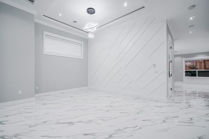 Photo de la propriété: 14220 114 Avenue BC V3R 5H3