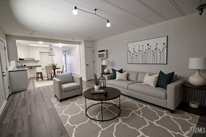 501 Belmont Avenue 16  Bakersfield CA 93308 photo