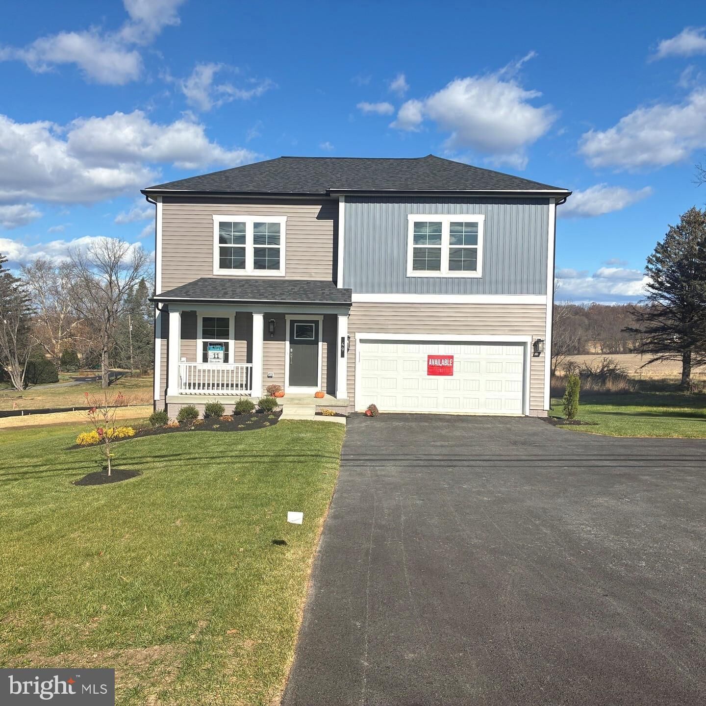 Property Photo:  49 Old York Road  PA 17019 